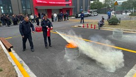 嘉定综合保税区开展2025年度消防逃生灭火演练