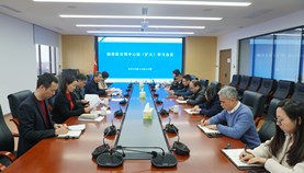 综保区公司召开党支部中心组（扩大）学习会